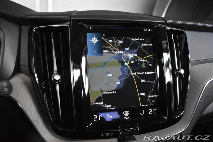 Volvo XC60 B4 AWD*REZERVACE* 2021