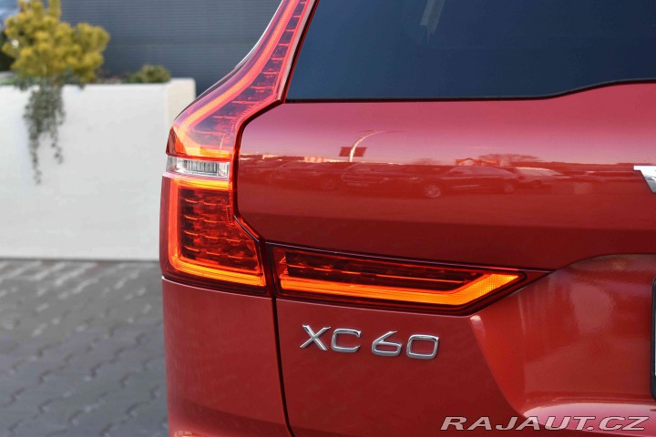 Volvo XC60 B4 AWD INSCRIPTION*DPH*ČR 2021