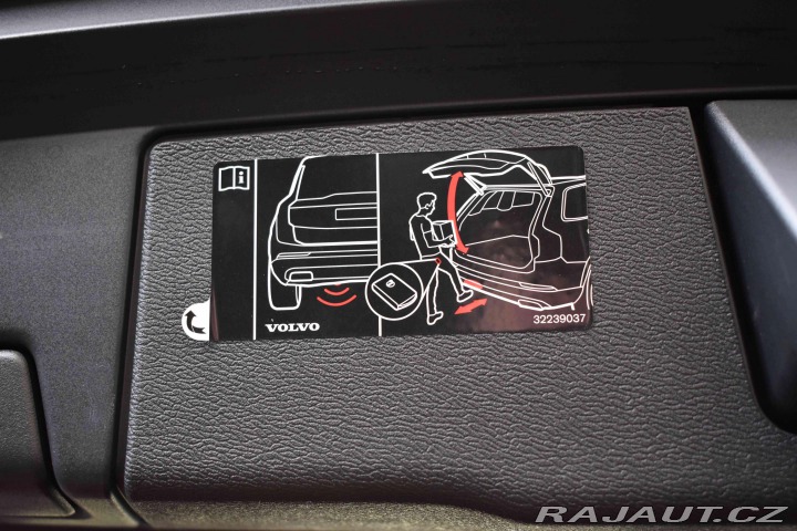 Volvo XC60 B4 AWD*REZERVACE* 2021