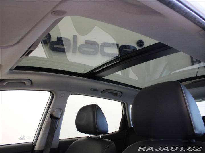 Kia Venga 1,6 CRDi 94kW PANO.NAVI 2 2013