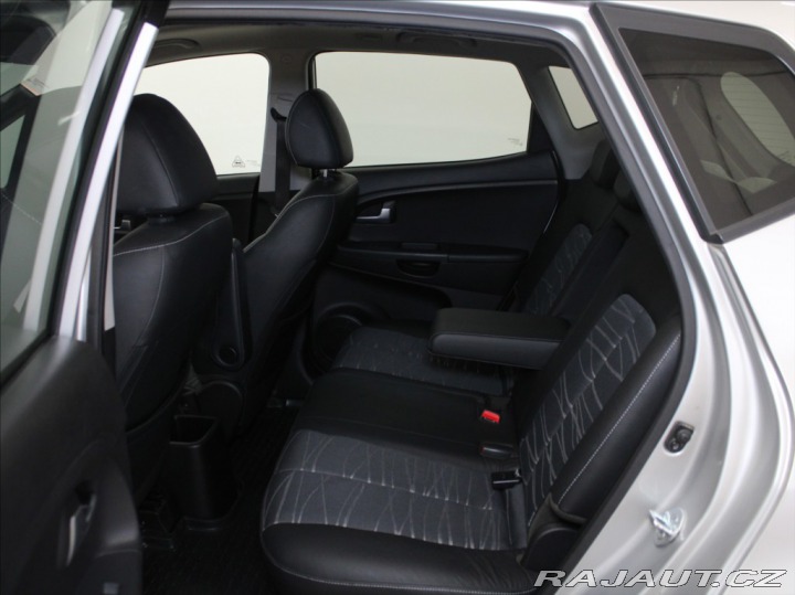 Kia Venga 1,6 CRDi 94kW PANO.NAVI 2 2013