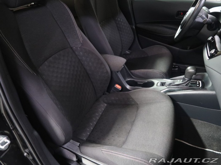 Toyota Corolla 1.8Hybrid,CZ,ActivBusines 2024