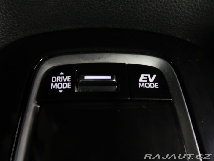 Toyota Corolla 1.8Hybrid,CZ,ActivBusines 2024