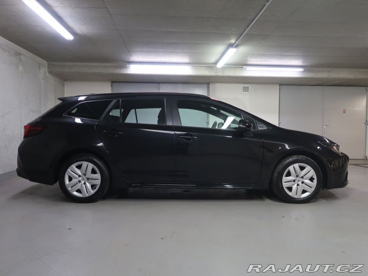Toyota Corolla 1.8Hybrid,CZ,ActivBusines 2024