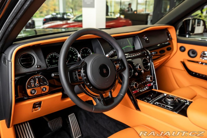 Rolls Royce Cullinan Black Badge 2023