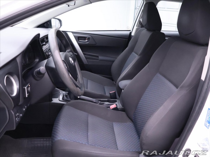 Toyota Auris 1,4 D-4D Touring Sports P 2014