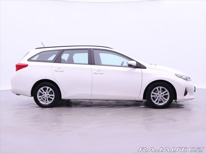 Toyota Auris 1,4 D-4D Touring Sports P 2014