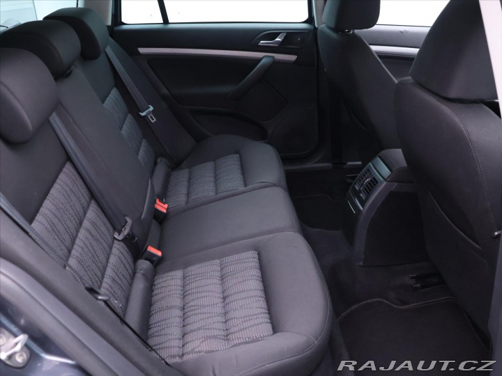 Škoda Octavia 1,4 TSI 90kW DSG Elegance 2009