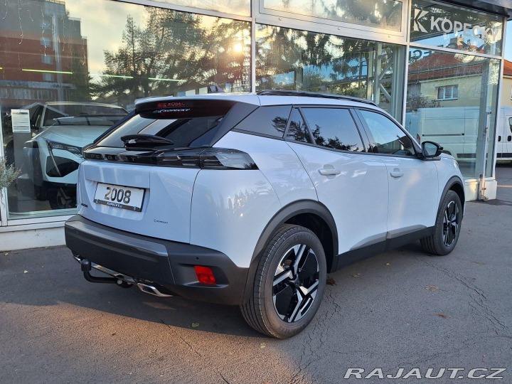 Peugeot 2008 ALLURE 1.2 PT 130K EAT8 2025