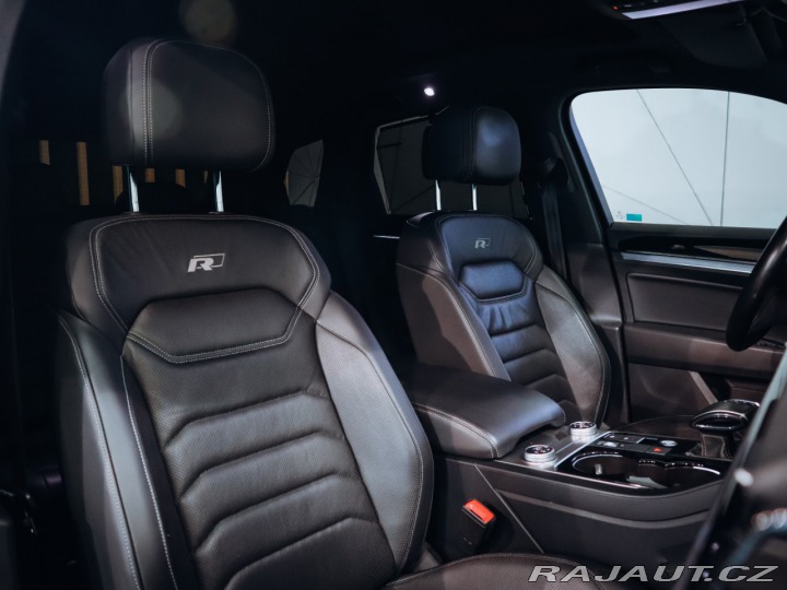 Volkswagen Touareg 3.0TDI V6 R-line 210 kW * 2018