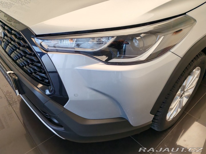 Toyota Corolla Cross 1.8 Hybrid Comfort Busine 2024