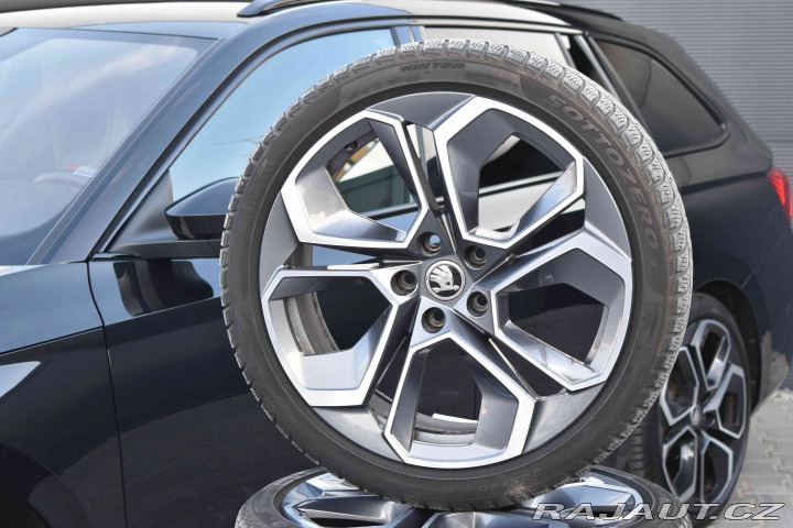 Škoda Octavia RS 2.0TDI 4x4*TAŽNÉ*ZÁRUK 2022