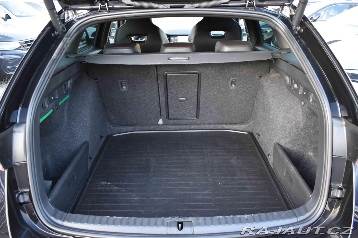 Škoda Octavia RS 2.0TDI 4x4*TAŽNÉ*ZÁRUK 2022