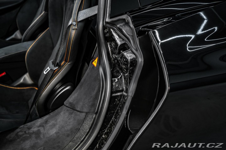 McLaren 750S Spider B&W/360°/CARBO 2025