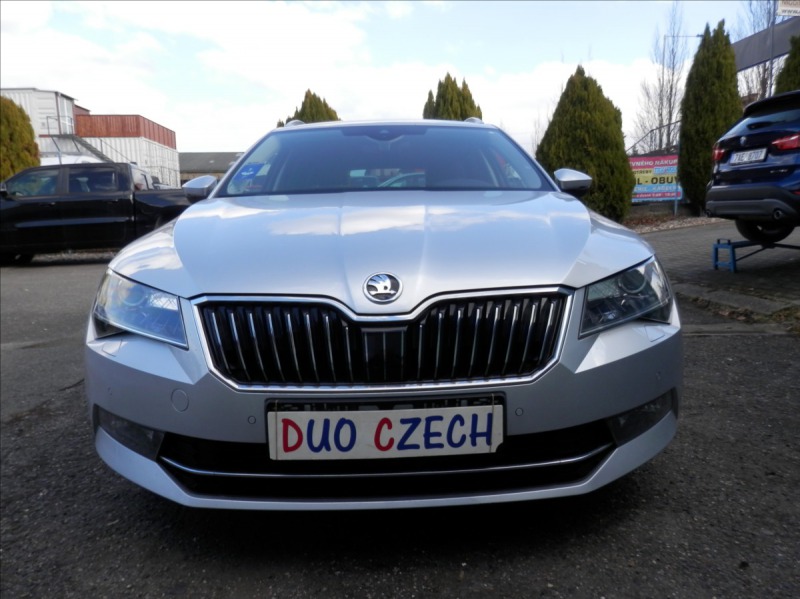 Škoda Superb 2,0 TDI 140kW Style kombi