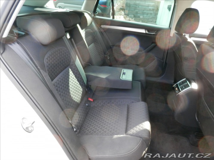 Škoda Superb 2,0 TDI 140kW Style kombi 2017