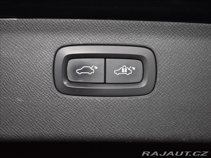 Volvo XC90 2,0 D5 AWD INS Vzduch,mas 2018