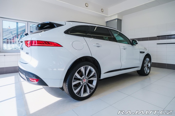 Jaguar F-Pace R-Sport 22 Nový mot 2017