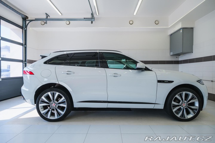 Jaguar F-Pace R-Sport 22 Nový mot 2017