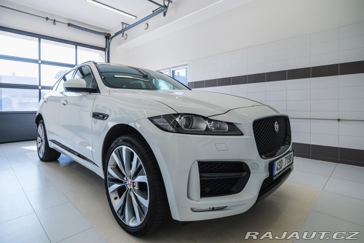 Jaguar F-Pace R-Sport 22 Nový mot 2017