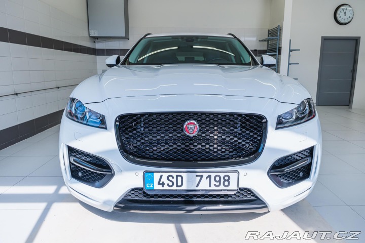 Jaguar F-Pace R-Sport 22 Nový mot 2017