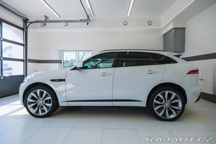 Jaguar F-Pace R-Sport 22 Nový mot 2017