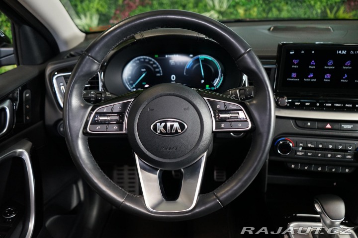Kia XCeed 1.6 GDi 6AT Hybrid Pano Z 2021
