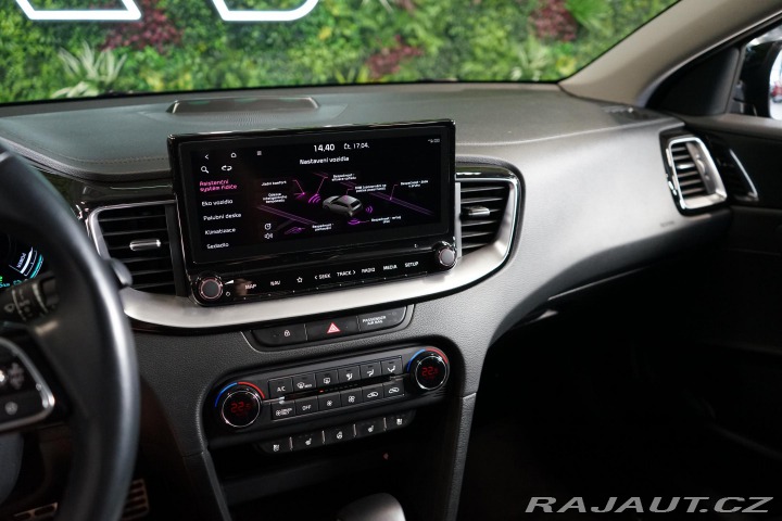 Kia XCeed 1.6 GDi 6AT Hybrid Pano Z 2021