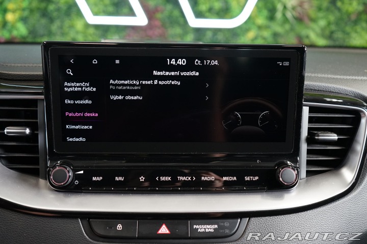 Kia XCeed 1.6 GDi 6AT Hybrid Pano Z 2021