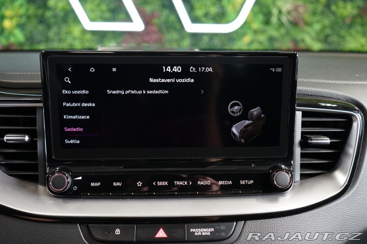 Kia XCeed 1.6 GDi 6AT Hybrid Pano Z 2021