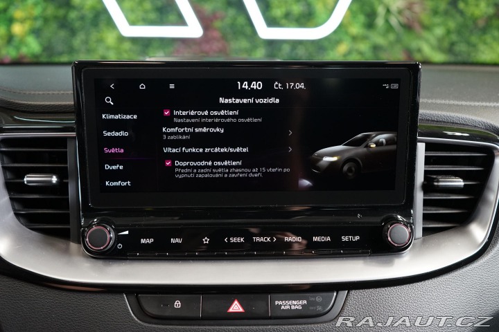 Kia XCeed 1.6 GDi 6AT Hybrid Pano Z 2021