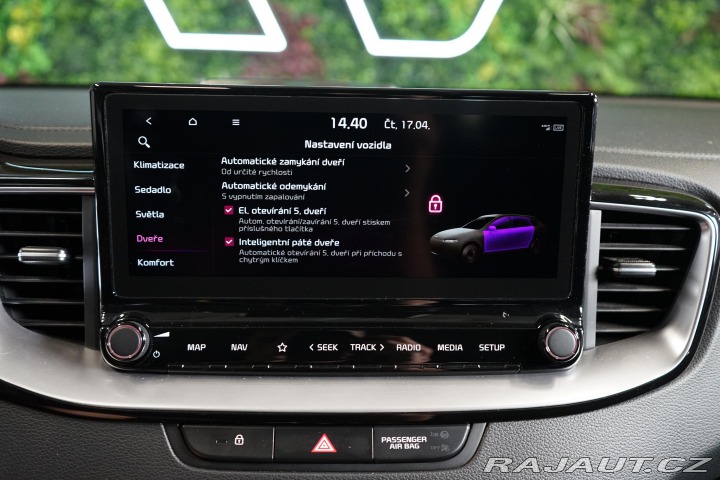 Kia XCeed 1.6 GDi 6AT Hybrid Pano Z 2021