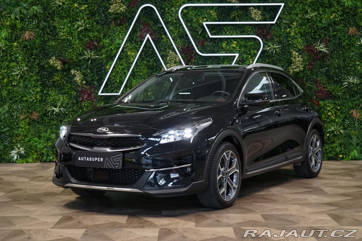 Kia XCeed 1.6 GDi 6AT Hybrid Pano Z 2021