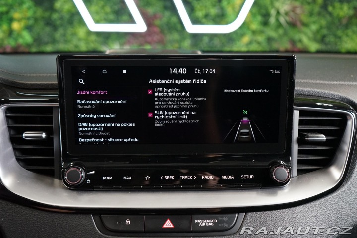 Kia XCeed 1.6 GDi 6AT Hybrid Pano Z 2021