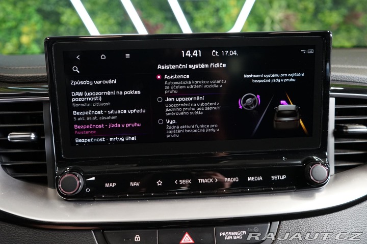 Kia XCeed 1.6 GDi 6AT Hybrid Pano Z 2021