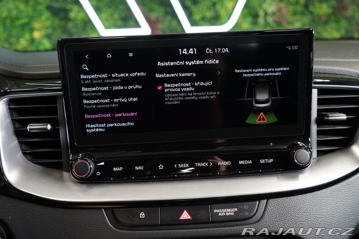 Kia XCeed 1.6 GDi 6AT Hybrid Pano Z 2021