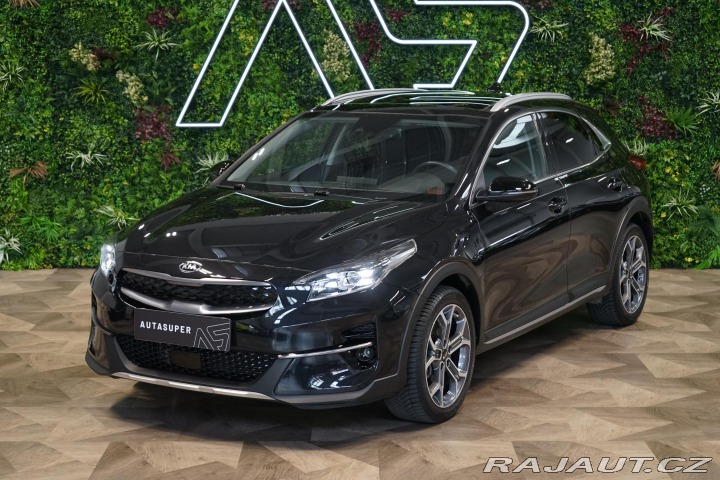 Kia XCeed 1.6 GDi 6AT Hybrid Pano Z 2021