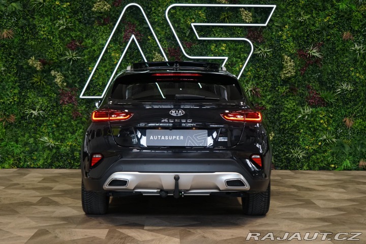 Kia XCeed 1.6 GDi 6AT Hybrid Pano Z 2021