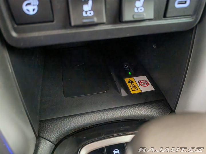 Toyota Corolla Cross 1.8 Hybrid Comfort Busine 2024
