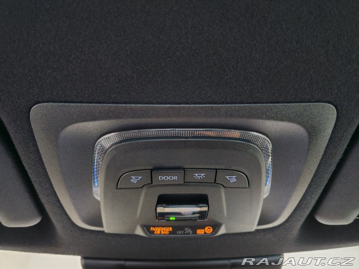 Toyota Corolla Cross 1.8 Hybrid Comfort Busine 2024