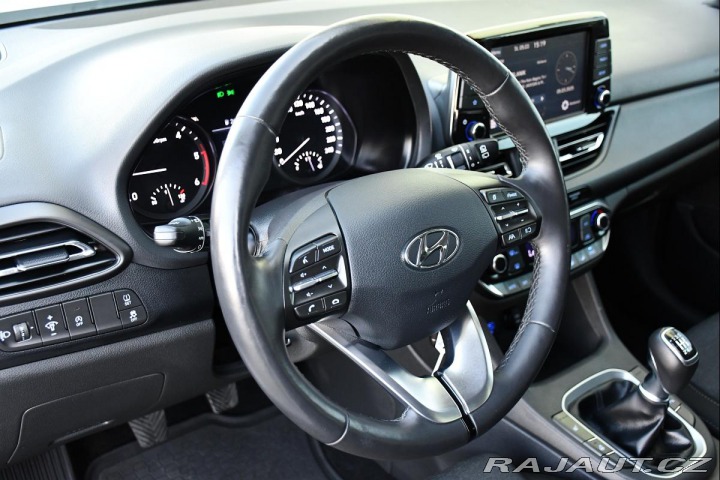 Hyundai i30 1.6CRDi 85kW FRESH ZÁRUK 2021