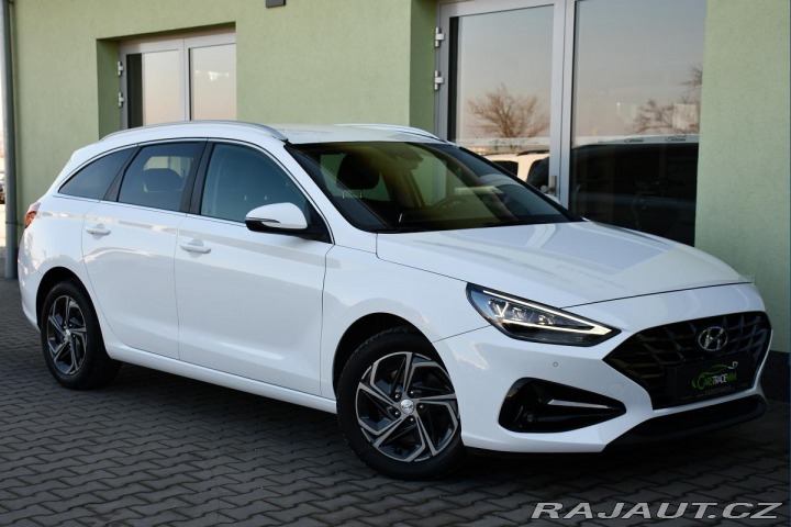 Hyundai i30 1.6CRDi 85kW FRESH ZÁRUK 2021