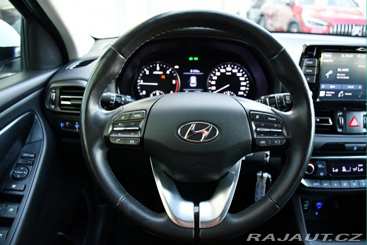 Hyundai i30 1.6CRDi 85kW FRESH ZÁRUK 2021