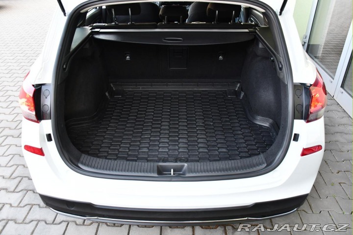 Hyundai i30 1.6CRDi 85kW FRESH 2021