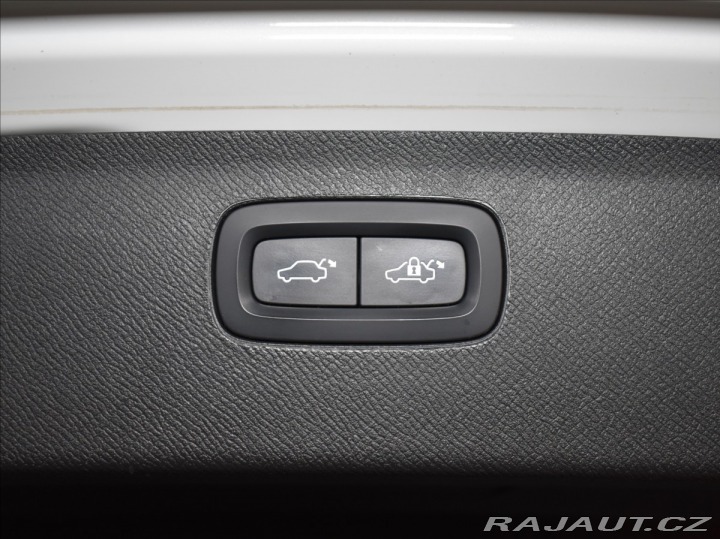 Volvo XC90 2,0 B6 AWD Plus vzduch,pa 2022