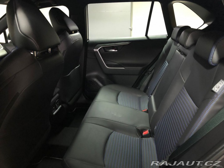 Toyota RAV4 SELECTION 2.5 Hybrid 4x4 2025