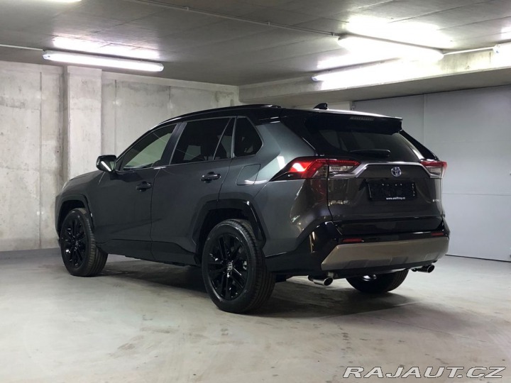 Toyota RAV4 SELECTION 2.5 Hybrid 4x4 2025