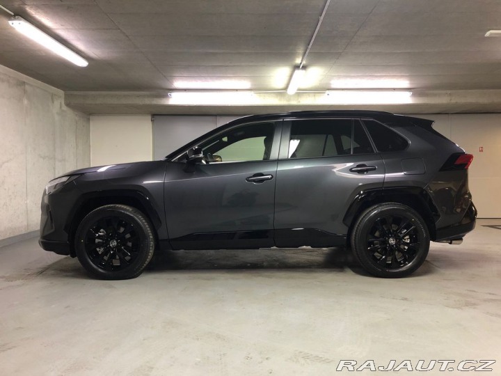Toyota RAV4 SELECTION 2.5 Hybrid 4x4 2025