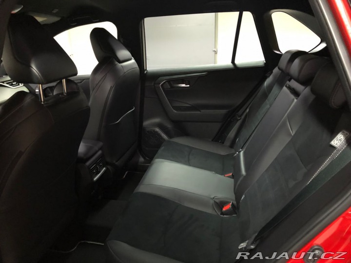 Toyota RAV4 GR Sport AWD 2025