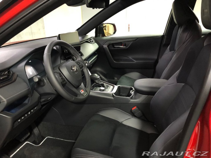 Toyota RAV4 GR Sport AWD 2025